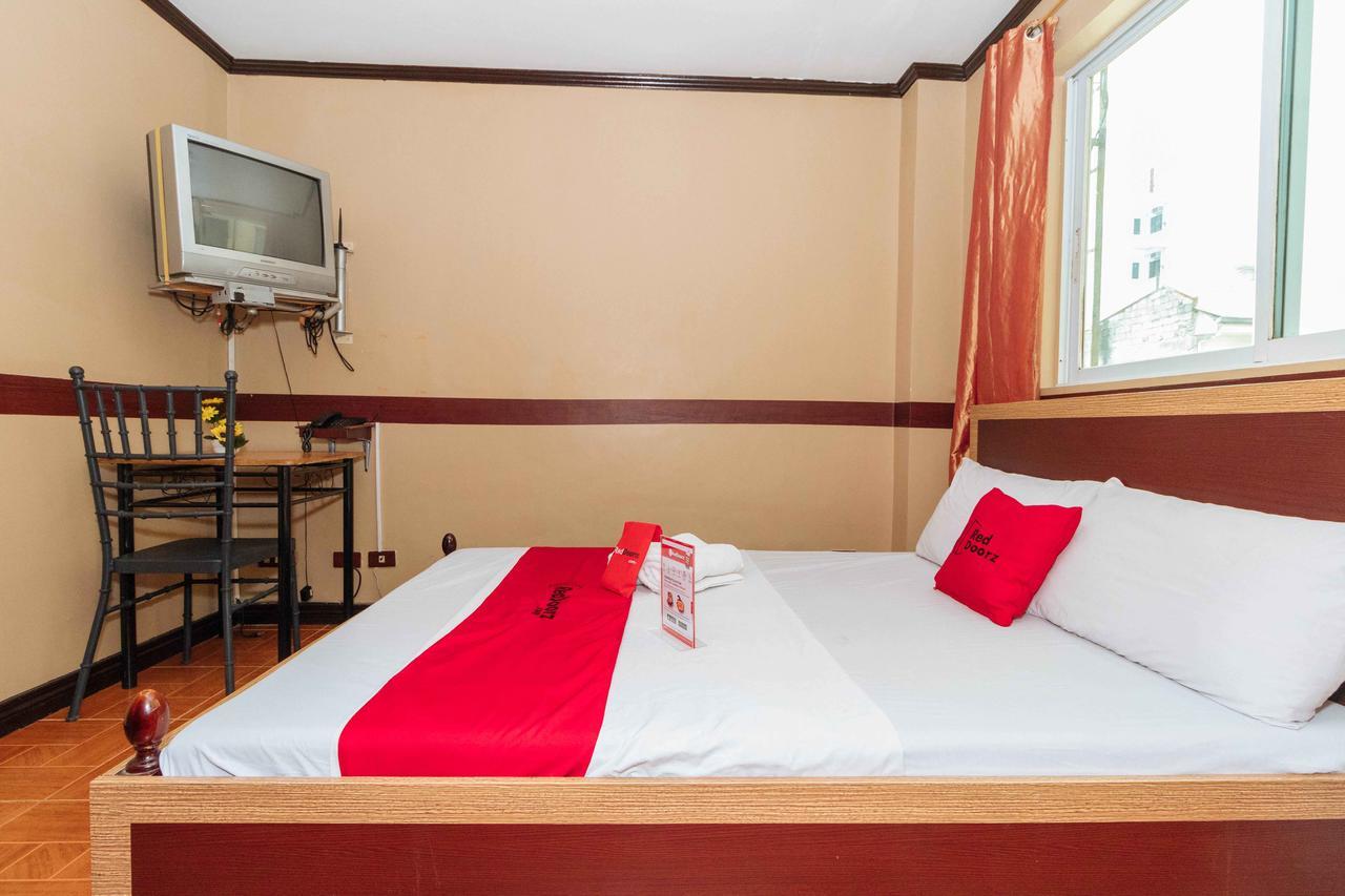 Reddoorz @ Up Village Quezon City Εξωτερικό φωτογραφία